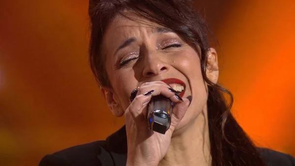 Bárbara Restivo la rompió en Canal 13