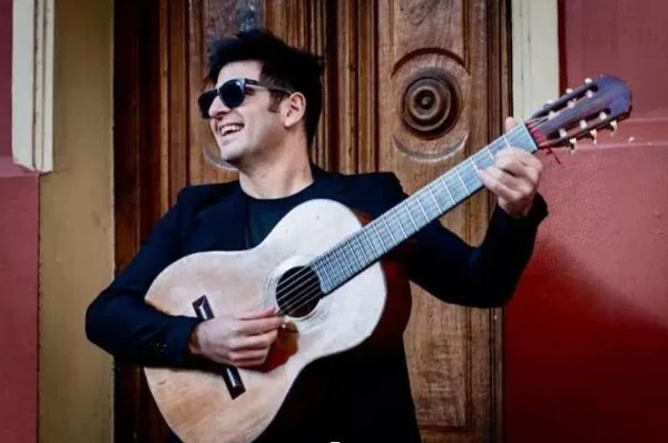 Tabaré Leyton se presenta en La Plata