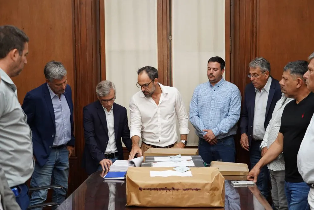 Licitación por el transporte público en La Plata