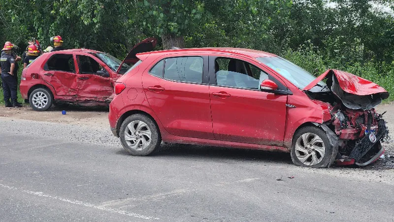 El Fiat Argo quedó en sentido contrario al que circulaba