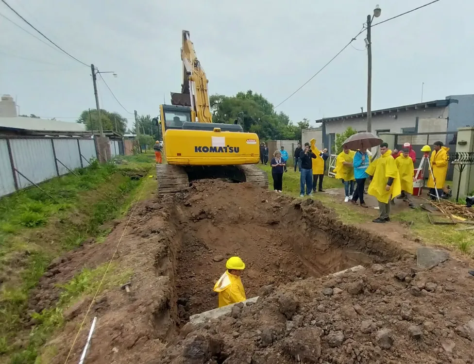 Obra de desagüe en calle 18
