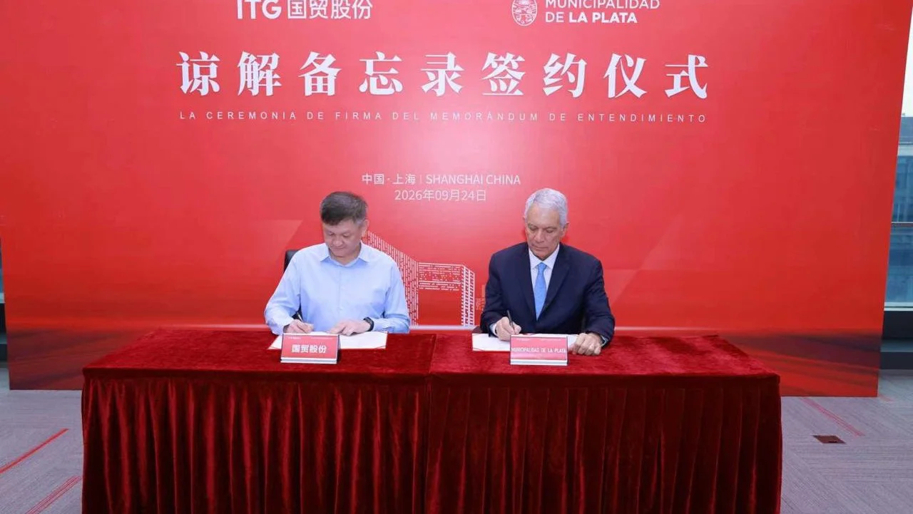 Alak firma un memorando en China por el Aeropuerto local