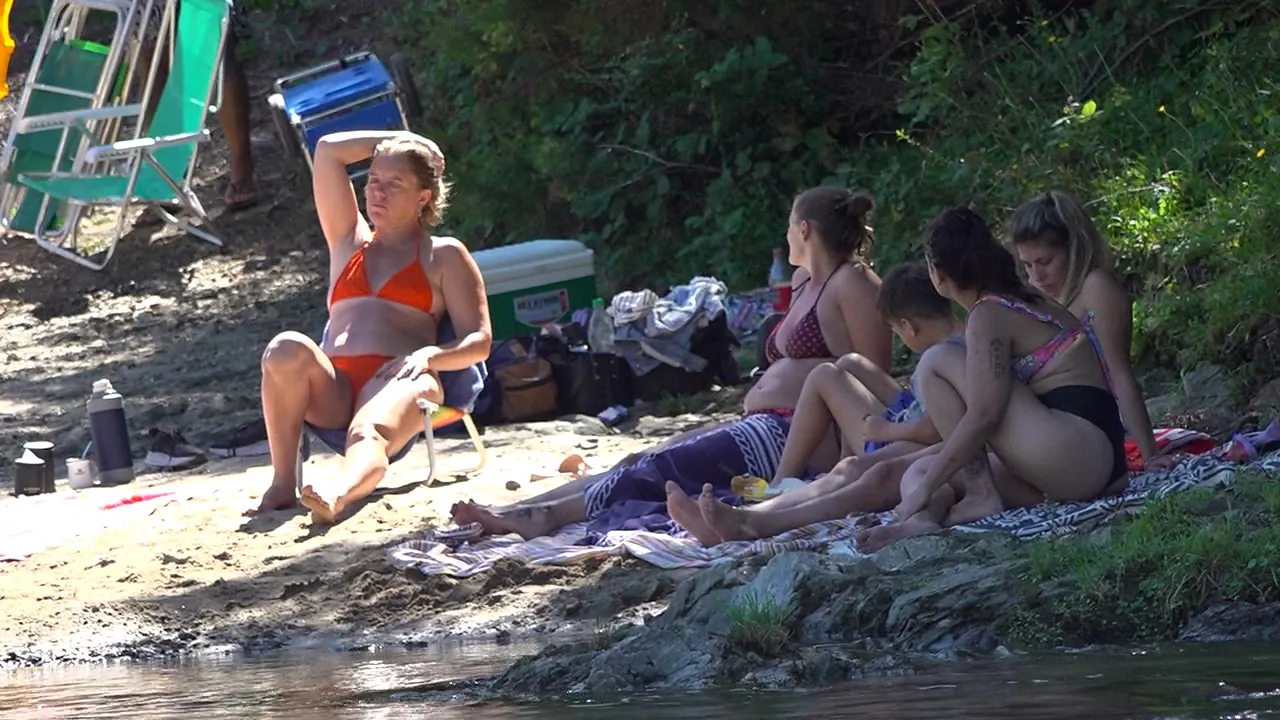 00258.MTS.00_00_40_24.Imagen fija001