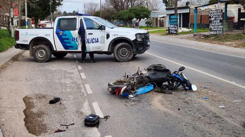 Así quedó la motocicleta después del choque