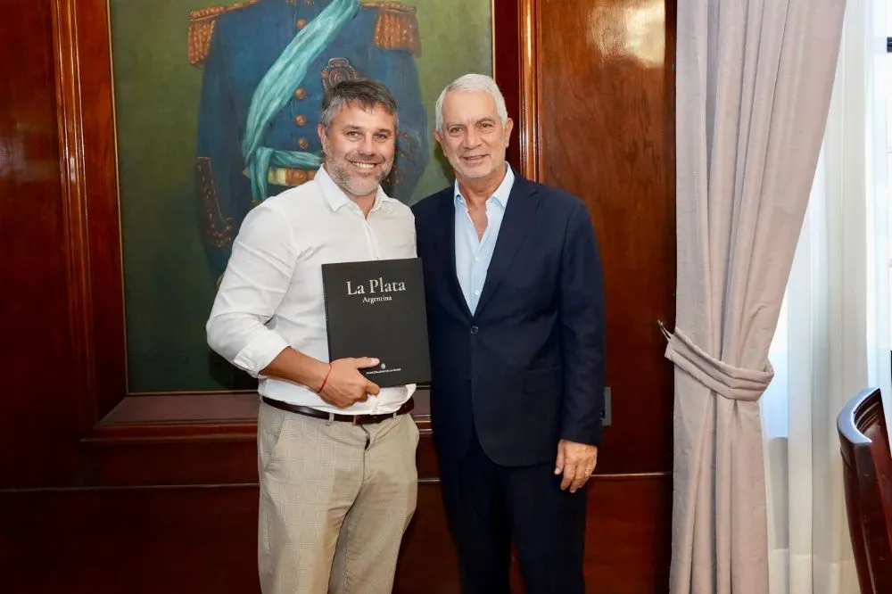 Alak junto a Lisandro Hourcade