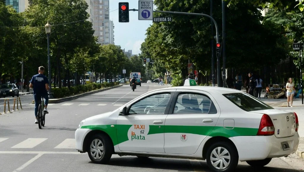 Taxis platenses