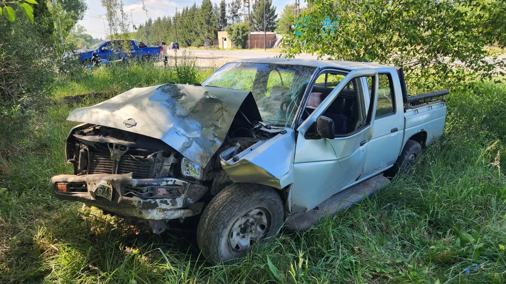 Camioneta accidentada en La Armonía