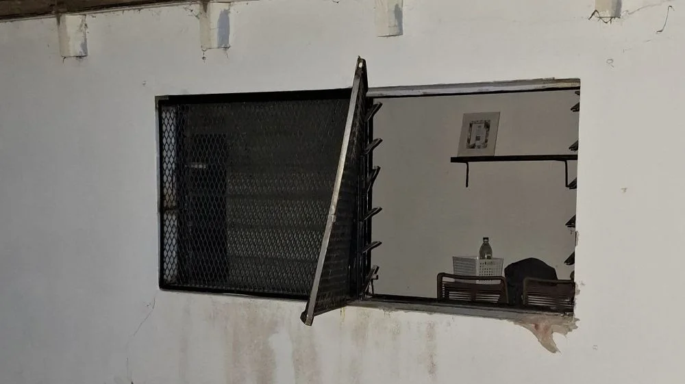 Los delincuentes barretearon la ventana