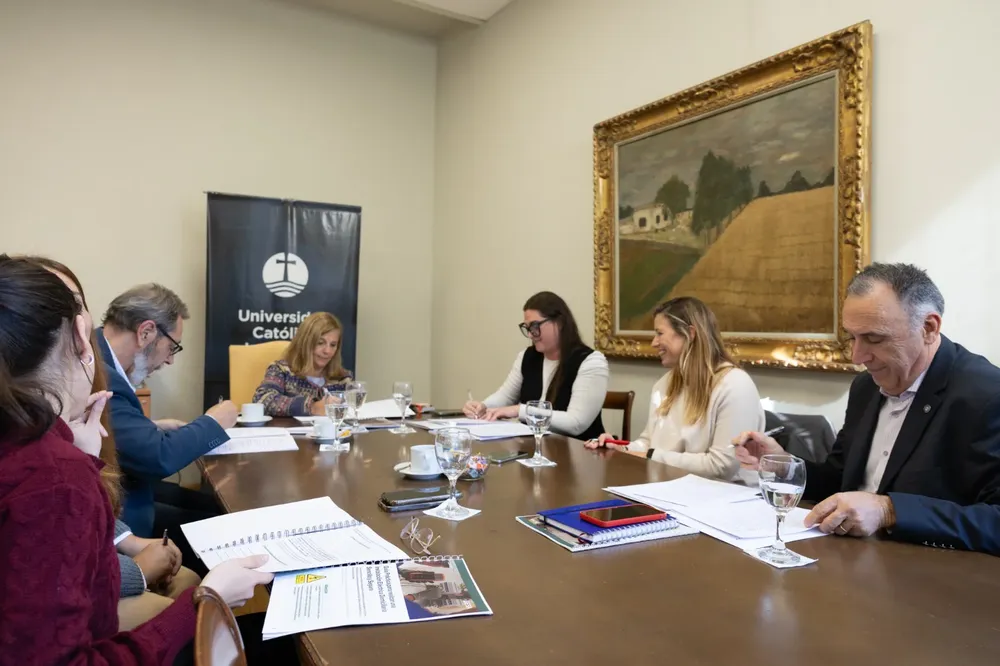 Convenio entre Edelap, Cáritas y la Ucalp